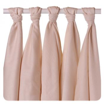 Beige Mullwindeln geknotet auf einem Stock
